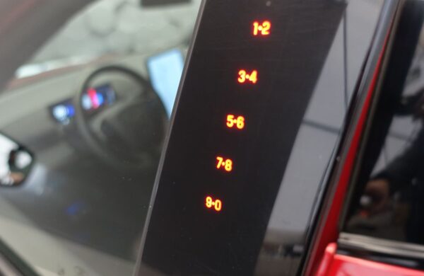 Ford Mustang Mach-E Premium – AWD – 94,9% SoH, nabídka b1f53077-6464-49a2-831f-a9d706996294