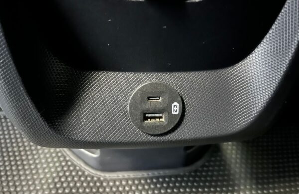 Ford Mustang Mach-E Premium – AWD – 94,9% SoH, nabídka b1f53077-6464-49a2-831f-a9d706996294