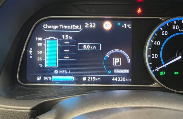 Nissan Leaf 40 kWh N-Connecta SoH 92,8%, nabídka d6221734-c0fb-452d-902e-e067a7017138