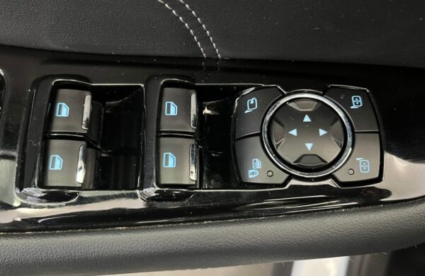 Ford Galaxy 2.5 Duratec FHEV TITANIUM, LED, nabídka 6ebe4ab5-e85a-4ced-b527-a8cd092081a9