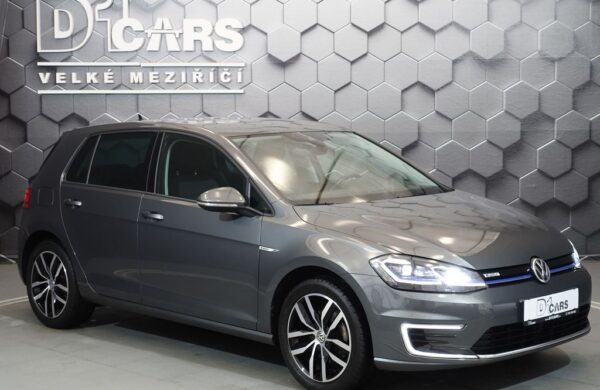 Volkswagen Golf 100kW, LED, SoH 94%, nabídka b8b6b1bc-f207-47f5-b02c-c5bd6d064595