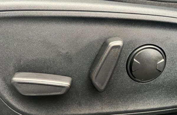 Ford Kuga 2.5 Duratec HEV TITANIUM X, nabídka 17872d00-bc32-42bb-8bdb-3770e7fc6d34