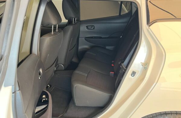 Nissan Leaf 40 kWh N-Connecta 94,0 SoH, nabídka cfc80b11-34c0-4744-aaaf-0de2521bc1be