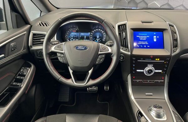 Ford S-Max 2.5 Duratec FHEV ST-Line, nabídka 9f85c9ab-865d-4ade-a2f2-6648ad8ac311