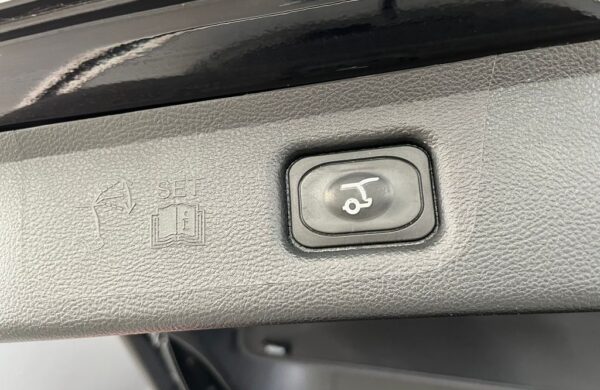 Ford S-Max 2.5 Duratec FHEV ST-Line, nabídka 9f85c9ab-865d-4ade-a2f2-6648ad8ac311