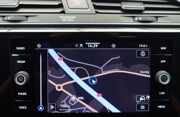 Volkswagen Touran 2.0 TDi Comfortline LED SVĚTLA, nabídka cbe390ac-f09d-47c2-a183-4c8280241ae5