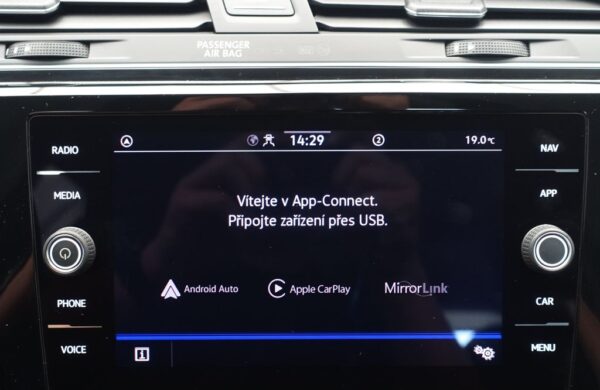 Volkswagen Touran 2.0 TDi Comfortline LED SVĚTLA, nabídka cbe390ac-f09d-47c2-a183-4c8280241ae5