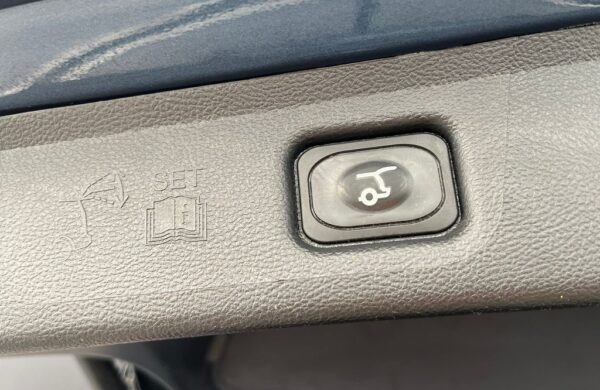 Ford S-Max 2.5 FHEV VIGNALE REZERVOVÁNO, nabídka 4a4dcf26-9ea0-44ec-a7c3-39a8b21e6a39