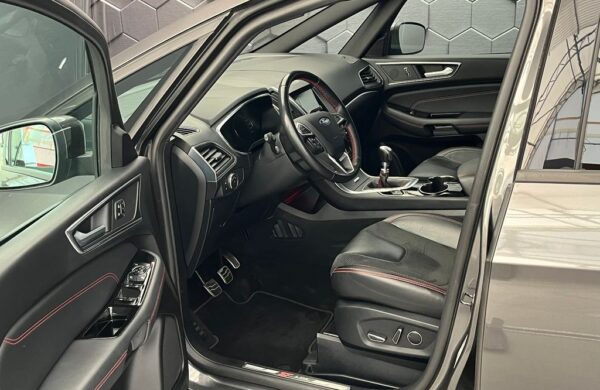 Ford S-Max 2.0 ST-LINE manuál LED , nabídka afeff456-738e-4b42-a253-e50b9cb2ffe0