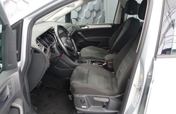 Volkswagen Touran 2.0 TDi DSG Zimní kola, nabídka c6813fb4-0802-4b4f-a1fc-dfbbcb8acb7b