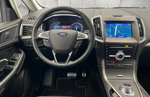 Ford S-Max 2.5 Duratec HEV VIGNALE 7 míst, nabídka 86d7615a-2f2a-496d-9880-9de16adf52a1