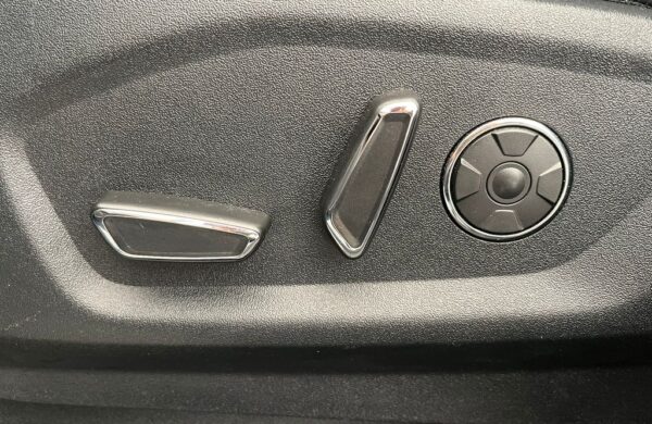 Ford S-Max 2.5 Duratec HEV VIGNALE 7 míst, nabídka 86d7615a-2f2a-496d-9880-9de16adf52a1