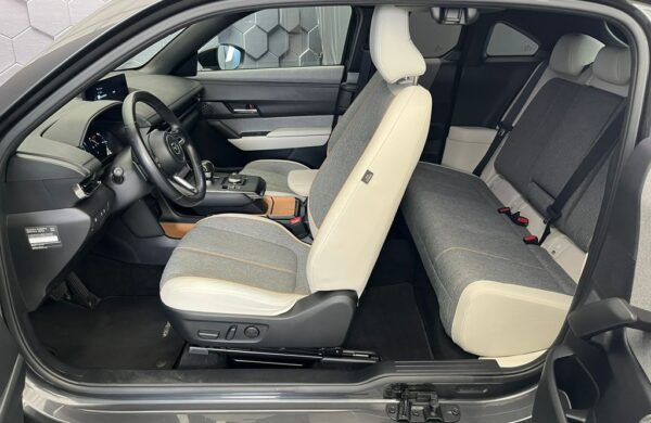 Mazda MX-30 e-SKYACTIV 94,2 %  SoH, nabídka c096f956-97e7-44f4-81f4-8966f77c887a