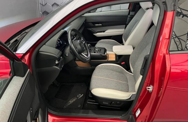 Mazda MX-30 e-SKYACTIV GT Plus 94,4 % SoH, nabídka 091f12c8-d4df-4674-b753-565beaa22b76