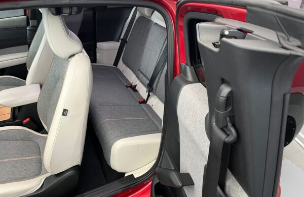 Mazda MX-30 e-SKYACTIV GT Plus 94,4 % SoH, nabídka 091f12c8-d4df-4674-b753-565beaa22b76