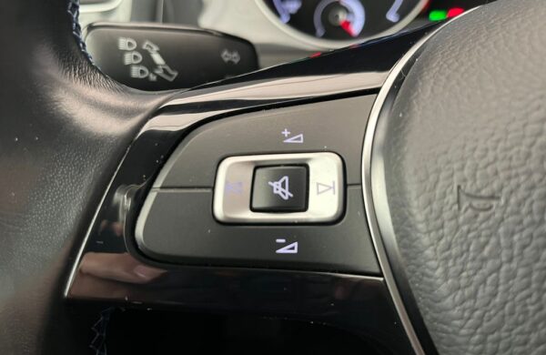 Volkswagen Golf e-Golf SOH 96.4%,100kW.LED, nabídka 0a46da8e-c97b-471e-8467-8dc58f271edc