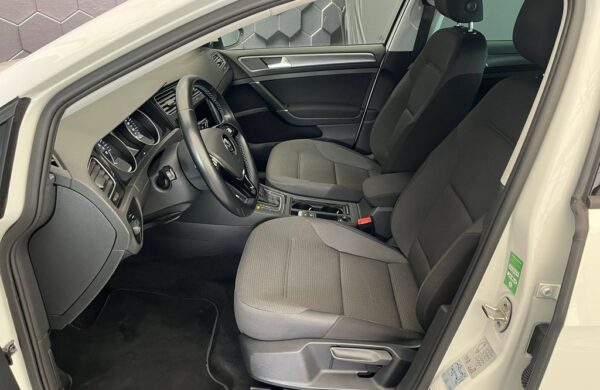 Volkswagen Golf e-Golf SOH 96.4%,100kW.LED, nabídka 0a46da8e-c97b-471e-8467-8dc58f271edc