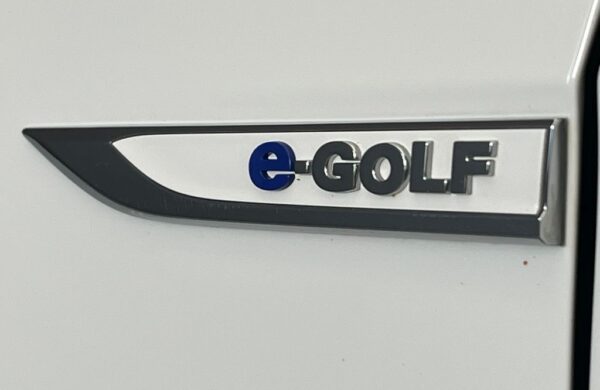 Volkswagen Golf e-Golf SOH 96.4%,100kW.LED, nabídka 0a46da8e-c97b-471e-8467-8dc58f271edc