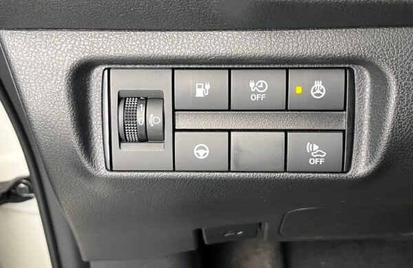 Nissan Leaf 40 kWh N-Connecta 92,5% SoH, nabídka cf405037-447d-49d9-be95-93131824d8d9