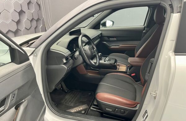 Mazda MX-30 e-SKYACTIV 95,6 % SoH, nabídka 59ad2a76-e9c9-43c2-98fa-c4c3b0f21a58