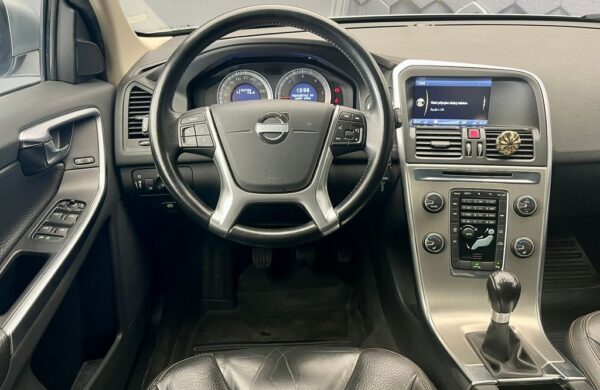 Volvo XC60 D3 MOMENTUM manuál, nabídka dea7ea50-6016-4213-b2eb-d997934badf8