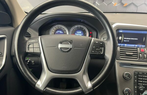 Volvo XC60 D3 MOMENTUM manuál, nabídka dea7ea50-6016-4213-b2eb-d997934badf8