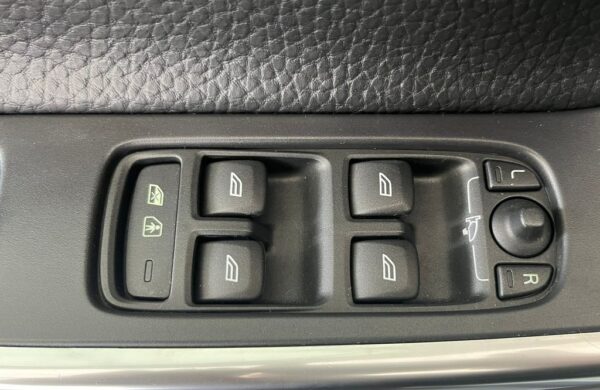 Volvo XC60 D3 MOMENTUM manuál, nabídka dea7ea50-6016-4213-b2eb-d997934badf8