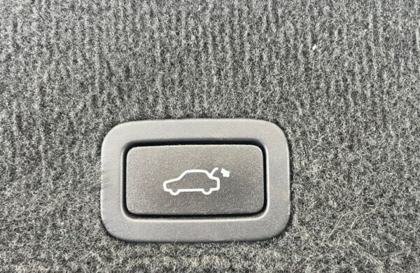 Volvo XC60 D3 MOMENTUM manuál, nabídka dea7ea50-6016-4213-b2eb-d997934badf8