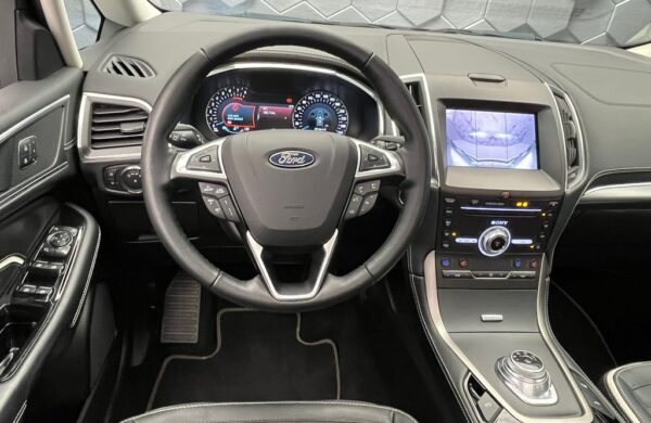 Ford S-Max 2,5 FHEV Vignale 140KW  7 míst, nabídka 4e34cf09-dda2-47a4-aa2c-0173ef8cf030