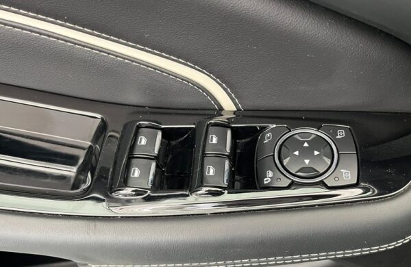 Ford S-Max 2,5 FHEV Vignale 140KW  7 míst, nabídka 4e34cf09-dda2-47a4-aa2c-0173ef8cf030