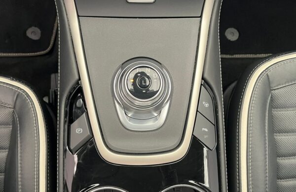 Ford S-Max 2,5 FHEV Vignale 140KW  7 míst, nabídka 4e34cf09-dda2-47a4-aa2c-0173ef8cf030