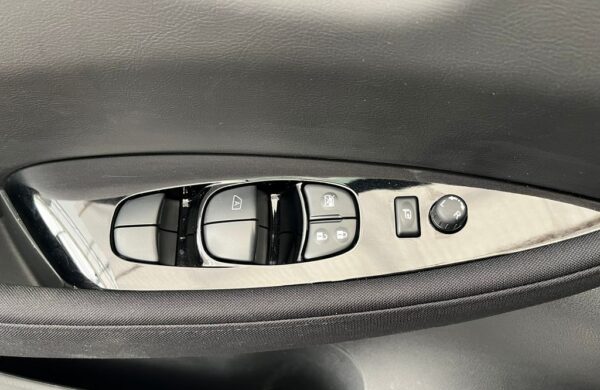 Nissan Leaf N-Connecta 94,3 % SoH, nabídka 318d1cf8-2044-4069-9f77-05b6992efa44