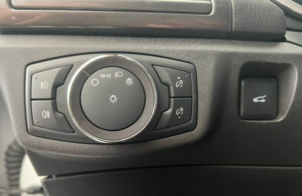 Ford Mondeo 2,0 Titanium LED Dynamic, nabídka f2d981b4-1791-46bc-a16e-a2e0c6688914
