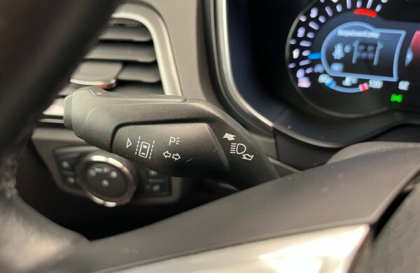 Ford Mondeo 2,0 Titanium LED Dynamic, nabídka f2d981b4-1791-46bc-a16e-a2e0c6688914
