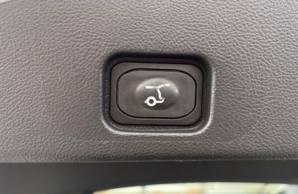 Ford Mondeo 2,0 Titanium LED Dynamic, nabídka f2d981b4-1791-46bc-a16e-a2e0c6688914
