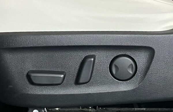 Mazda MX-30 E-SKYACTIV  GT PLUS, nabídka e0b6621b-6835-4345-8c21-4a38e8c14ce3