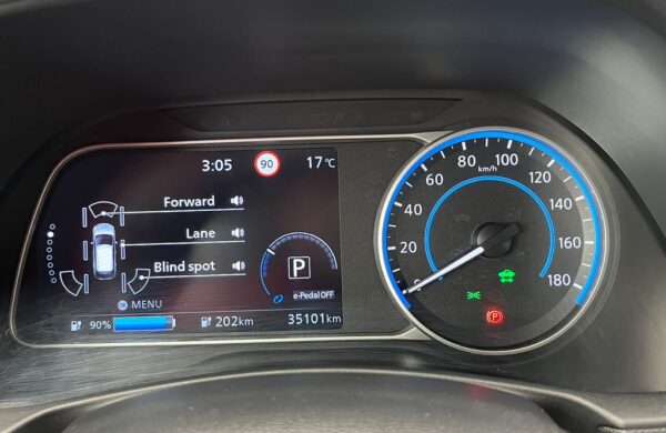 Nissan Leaf N-Connecta, nabídka 05f999cd-2821-448d-9df3-da3e28c49fd3
