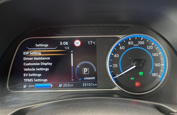 Nissan Leaf N-Connecta, nabídka 05f999cd-2821-448d-9df3-da3e28c49fd3