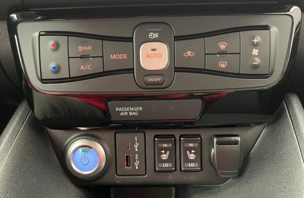 Nissan Leaf N-Connecta, nabídka 05f999cd-2821-448d-9df3-da3e28c49fd3