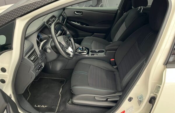 Nissan Leaf N-Connecta, nabídka 05f999cd-2821-448d-9df3-da3e28c49fd3