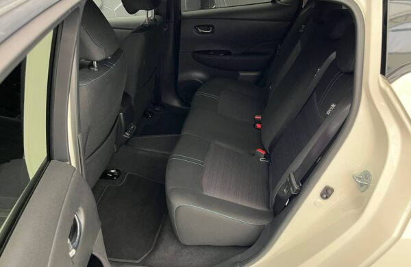 Nissan Leaf N-Connecta, nabídka 05f999cd-2821-448d-9df3-da3e28c49fd3