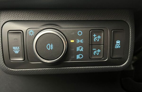 Ford Mustang Mach-E Standard Range AWD, SoH 93,1 %, nabídka b2f79001-c830-44bc-8ce4-60faf976bcb0
