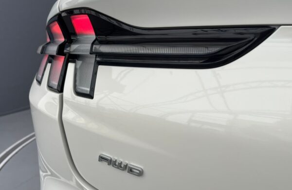 Ford Mustang Mach-E Standard Range AWD, SoH 93,1 %, nabídka b2f79001-c830-44bc-8ce4-60faf976bcb0