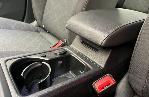 Volkswagen Golf 1.5 TSi, 96 KW Life, nabídka 4a592913-64db-4f70-9752-b99427bda83d