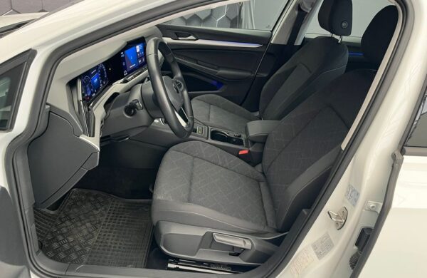 Volkswagen Golf 1.5 TSi, 96 KW Life, nabídka 4a592913-64db-4f70-9752-b99427bda83d