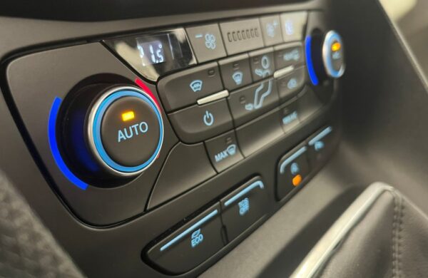 Ford Tourneo Connect 1,5 EcoBlue 88 kw, L2, 7 míst, nabídka 27e82168-8a81-4e1d-b647-9c18dd29ddb6