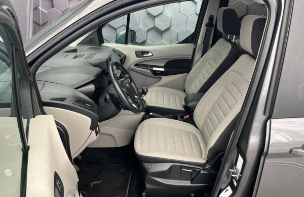 Ford Tourneo Connect 1,5 EcoBlue 88 kw, L2, 7 míst, nabídka 27e82168-8a81-4e1d-b647-9c18dd29ddb6