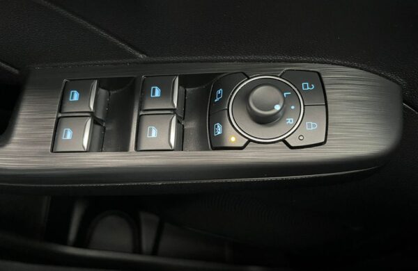 Ford Kuga 2.5 Duratec HEV TITANIUM, nabídka efee7c12-f552-4490-afc6-709c7f9126b9