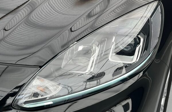 Ford Kuga 2.5 Duratec HEV TITANIUM, nabídka efee7c12-f552-4490-afc6-709c7f9126b9