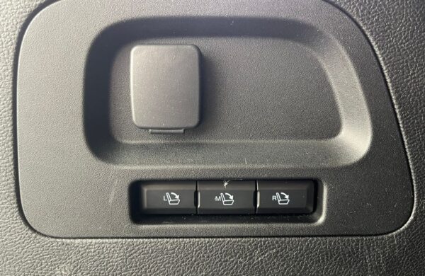 Ford S-Max 2.5 Duratec FHEV ST-LINE, nabídka 8101628f-7747-48b1-b591-18fd458989e4